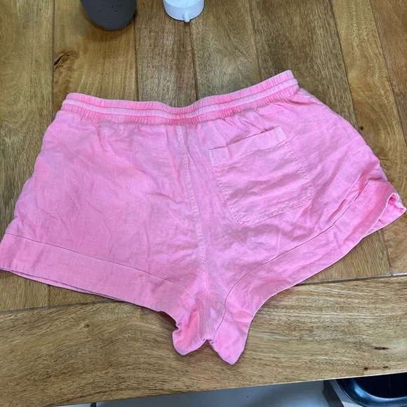 Universal Thread Shorts - Picture 2 of 3